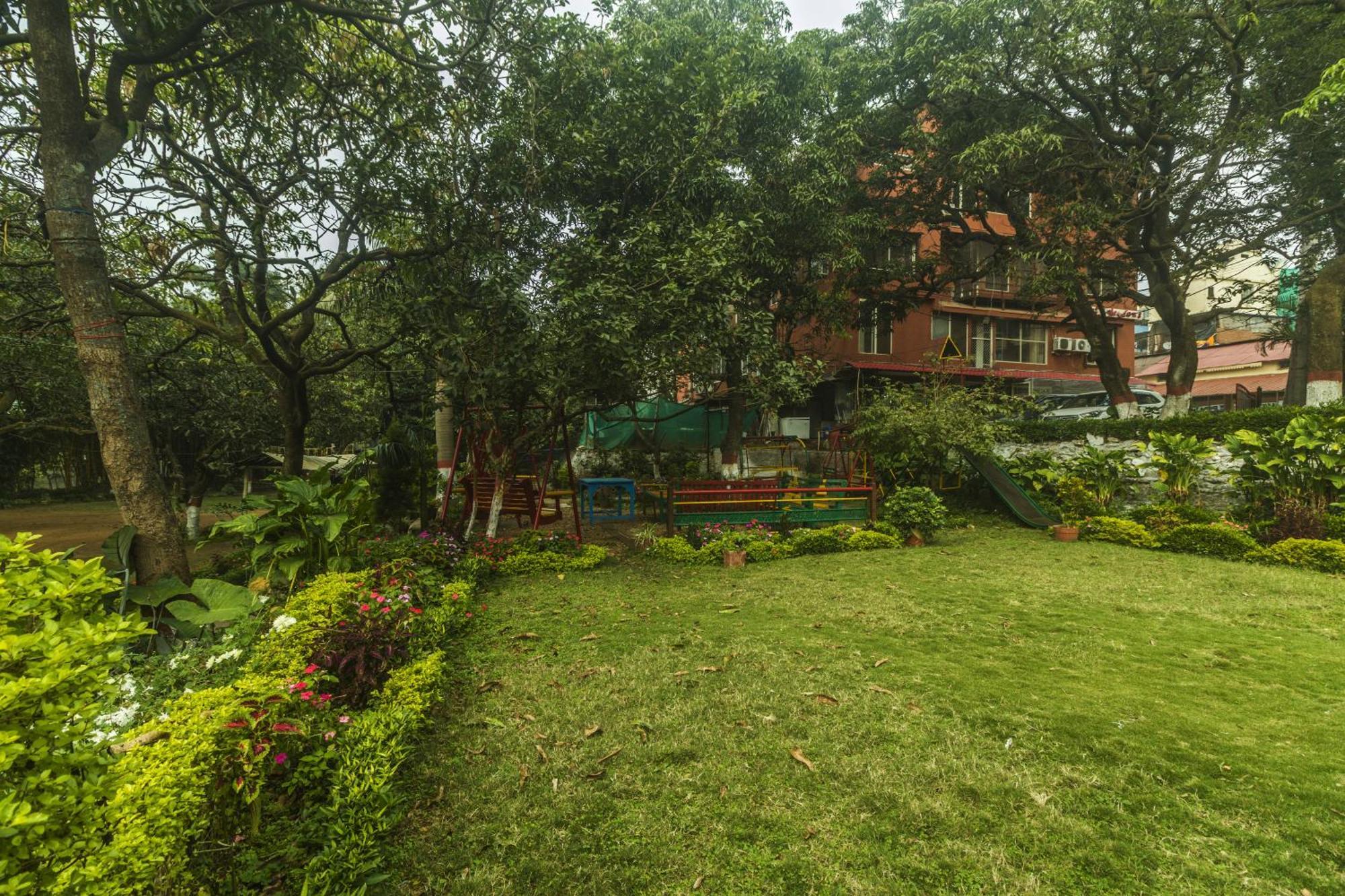 Wow Stayz2 Misty Meadows Pachmarhī Buitenkant foto